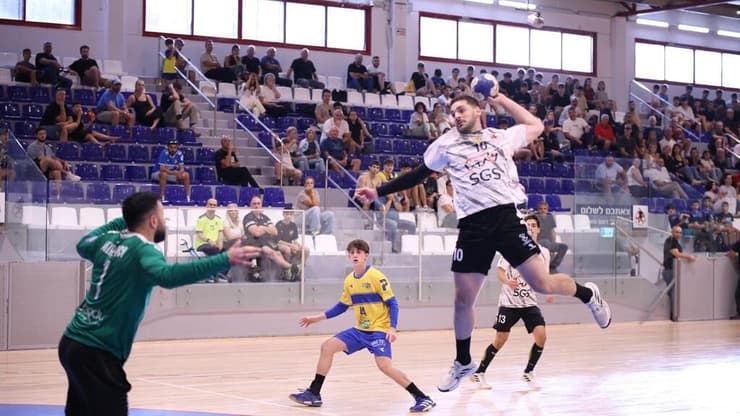 מיכאלו ראדויקוביץ' מא.ס רמת השרון