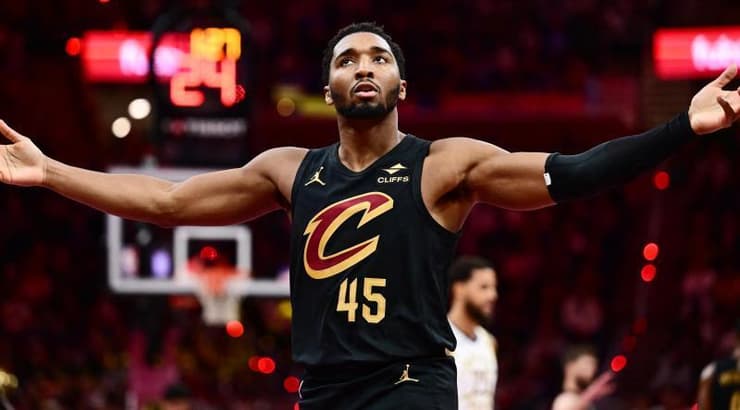 דונובן מיטשל (רויטרס) דונובן מיטשל