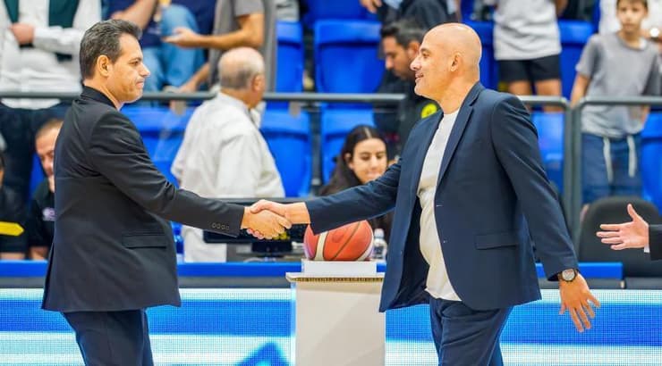 אריס ליקויאניס ודימיטריס איטודיס (רועי כפיר) אריס ליקויאניס ודימיטריס איטודיס