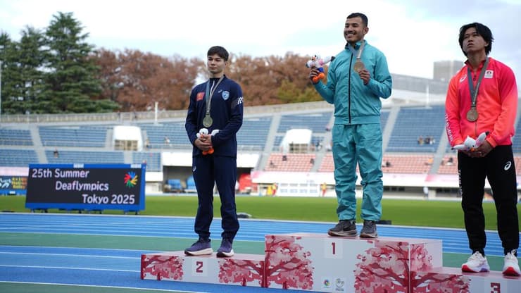 אדם נורפייסוב 