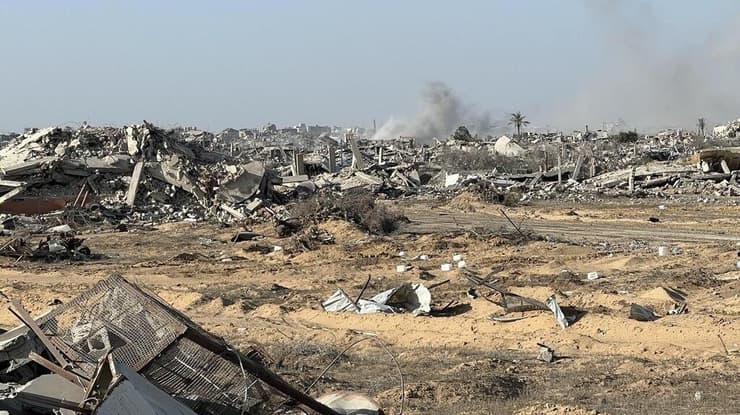 כתב וויינט רון קריסי, עם הכוחות ברפיח, רצועת עזה