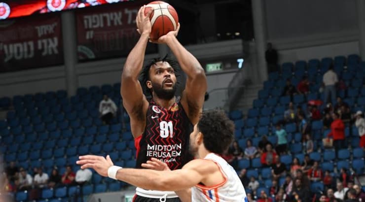 ג'וזאיה-ג'ורדן ג'יימס (ראובן שוורץ) ג'וזאיה-ג'ורדן ג'יימס