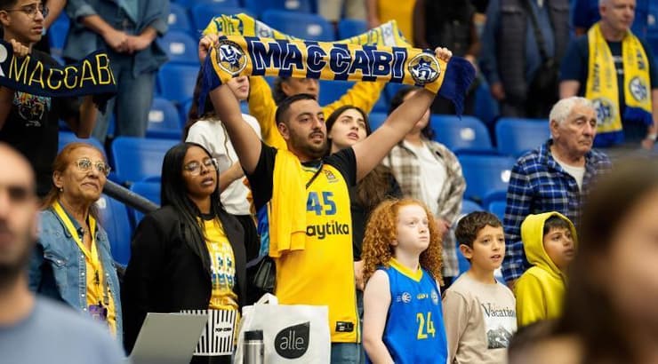 אוהדי מכבי תל אביב (רועי כפיר) אוהדי מכבי תל אביב