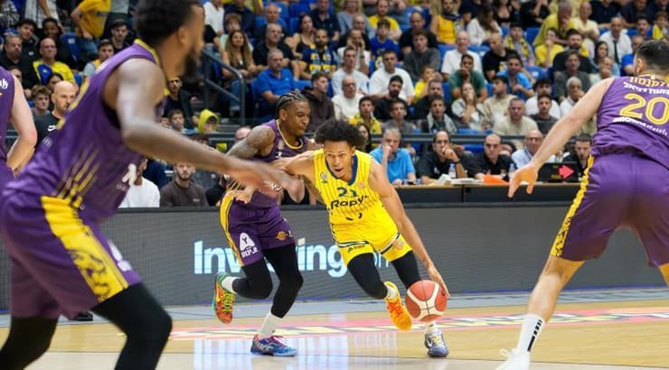 ג'ף דאוטין ג'וניור בפעולה (רועי כפיר) ג'ף דאוטין ג'וניור בפעולה