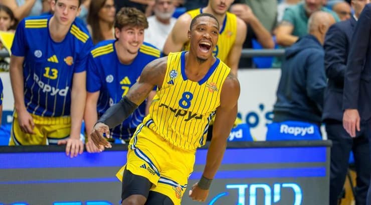 לוני ווקר חוגג (רועי כפיר) לוני ווקר חוגג