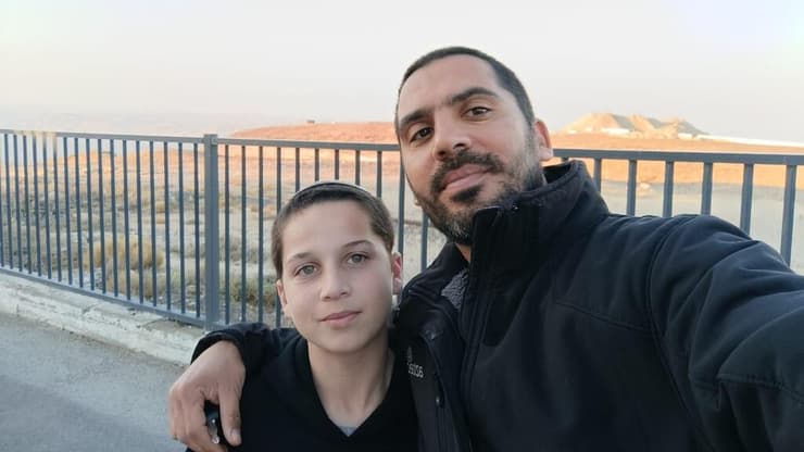 גד ואריאל עמר   