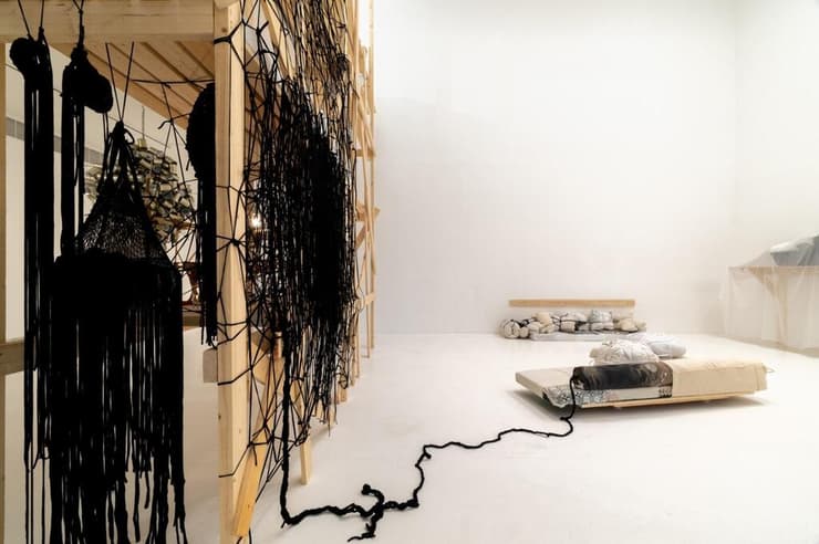 עבודתה של אתי אברג'יל