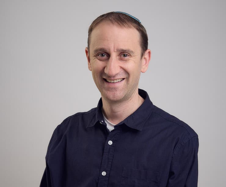 ד"ר דיימיאן אורבן 