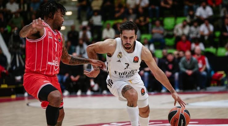 פאקונדו קאמפזו מול כריס ג'ונס