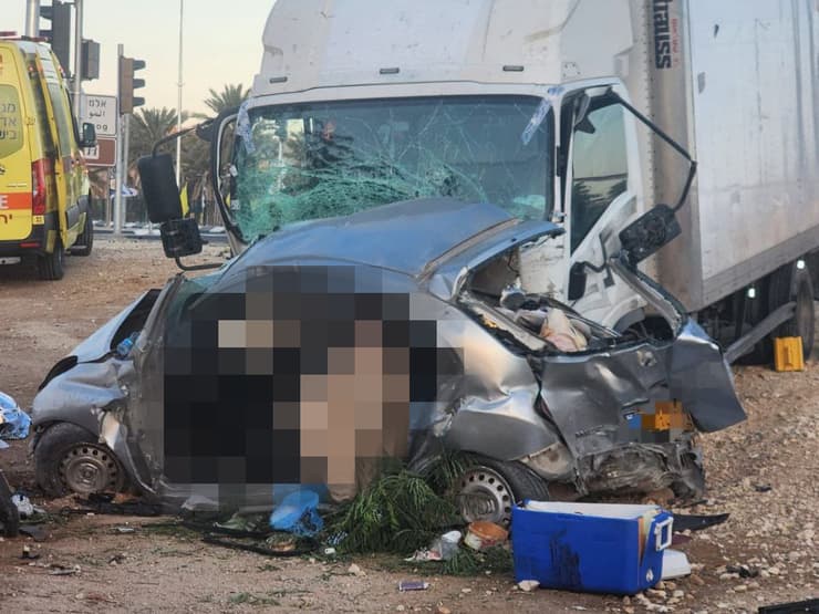 תיעוד מהתאונה הקשה (צילום: סעיף 27א לפי חוק זכויות יוצרים) תאונת דרכים בכביש 1