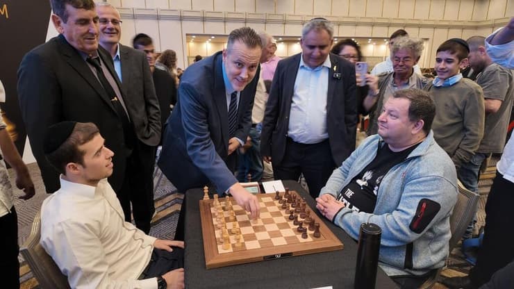 שר התרבות והספורט מיקי זוהר באליפות ירושלים הפתוחה בשחמט