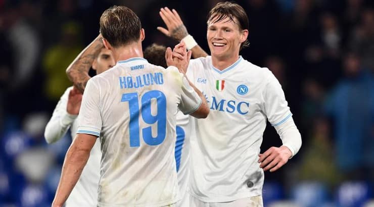 שחקני נאפולי חוגגים