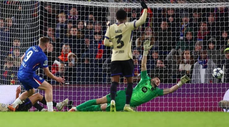 ליאם דלאפ כובש את השער השלישי