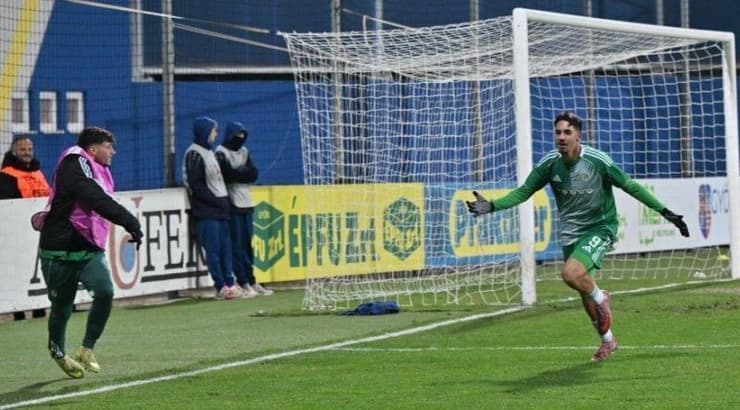 ניב גבאי חוגג (האתר הרשמי של מכבי חיפה) ניב גבאי חוגג