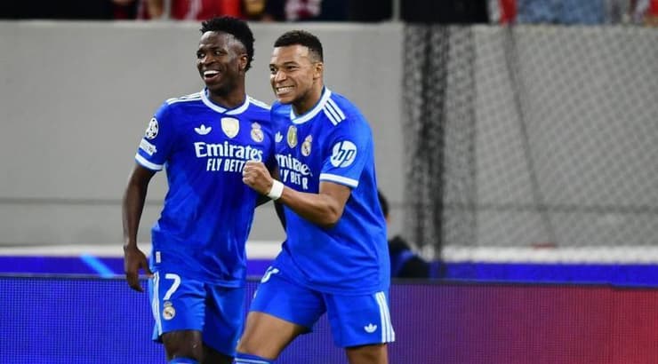 ויניסיוס וקיליאן אמבפה מאושרים