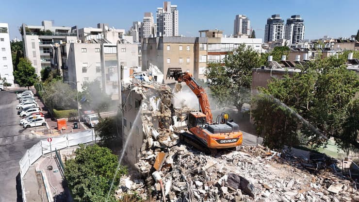הריסה בפרויקט התחדשות עירונית ברמת גן