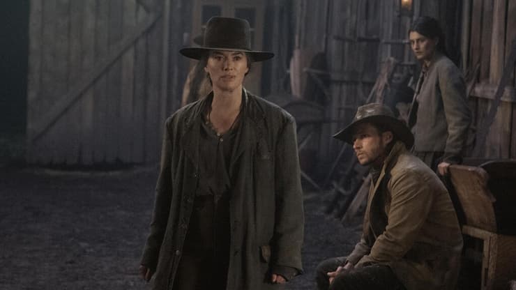 הטלוויזיה כבר התקדמה. מתוך "המופקרים" (MICHELLE FAYE/NETFLIX © 2024) מתוך "המופקרים"