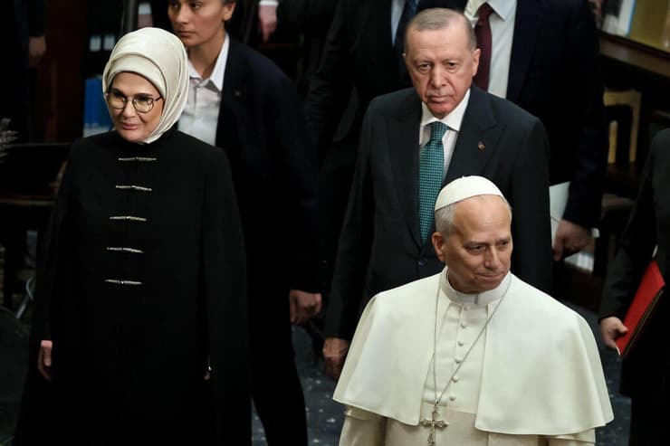 נשיא טורקיה ארדואן עם האפיפיור ליאו ה-14 ב אנקרה