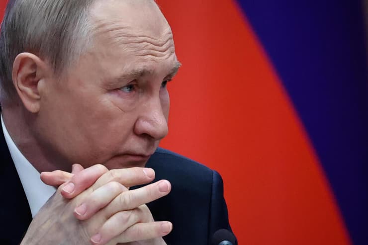 נשיא רוסיה פוטין ב קירגיזסטן