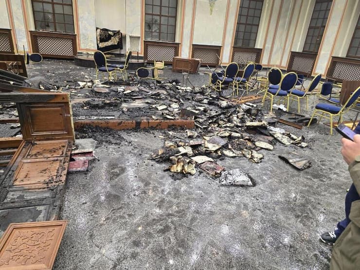 הנזק שנגרם לבית הכנסת המפורסם