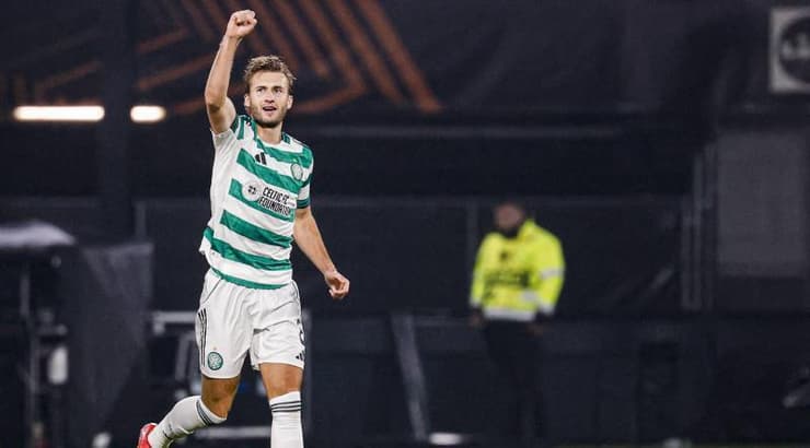 בנג'מין ניגרן חוגג את השער