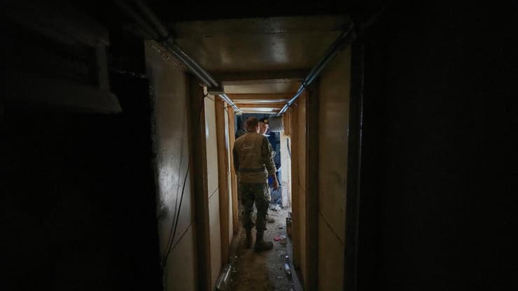 צבא לבנון הזמין עיתונים לסיור במנהרה של חיזבאללה