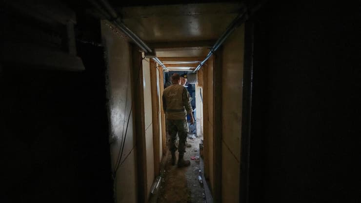 צבא לבנון הזמין עיתונים לסיור במנהרה של חיזבאללה