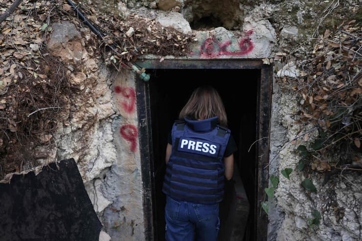 צבא לבנון הזמין עיתונים לסיור במנהרה של חיזבאללה