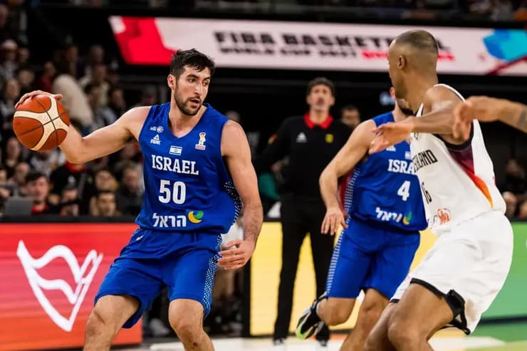 גרמניה לואיס אולינדה - ישראל יובל זוסמן 