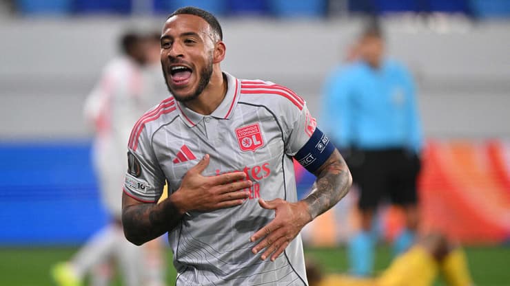 טוליסו חוגג מול מכבי ת"א (צילום: Oliver BUNIC / AFP) קורנטין טוליסו