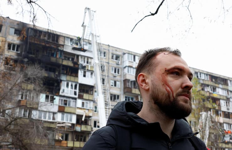 מתקפות הכטב"מים נמשכות. הרס בקייב אחרי פגיעת כטב"מים בחודש שעבר (צילום: רויטרס/REUTERS/Valentyn Ogirenko) הרס בעקבות מתקפה של רוסיה על קייב אוקראינה