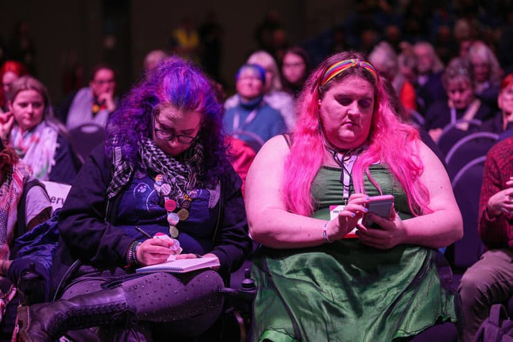 חברי המפלגה החדשה של ג'רמי קורבין ב בריטניה