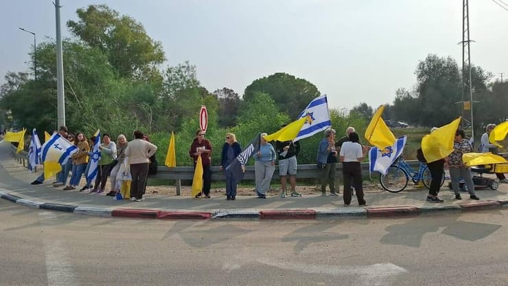 מסע ההלוויה ושיירת דגלים לכבודו של דרור אור ז"ל