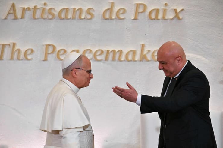 נשיא לבנון ג'וזף עאון עם ה אפיפיור לאו ליאו ה 14 ביירות ארמון הנשיאות