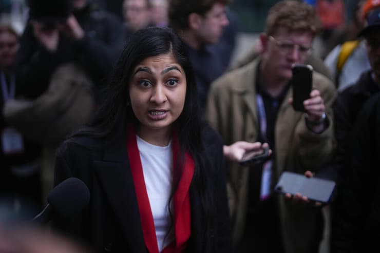 זארה סולטנה השותפה של ג'רמי קורבין במפלגת השמאל החדשה  ב בריטניה