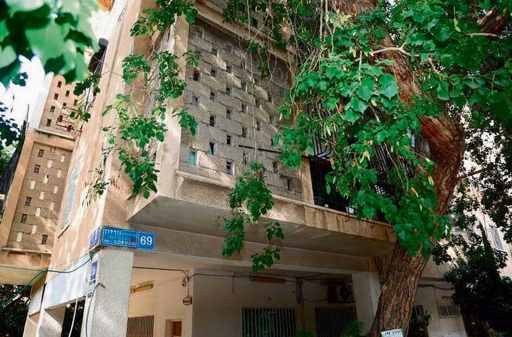 הבניין ברחוב גורדון 69 בתל אביב (צילום: מוטי קמחי) yk14596605