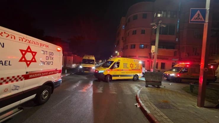 זירת אירוע האלימות ברחוב בעלי התוספות בתל אביב יפו