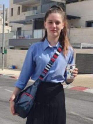 ציפורה בימיה כחרדית