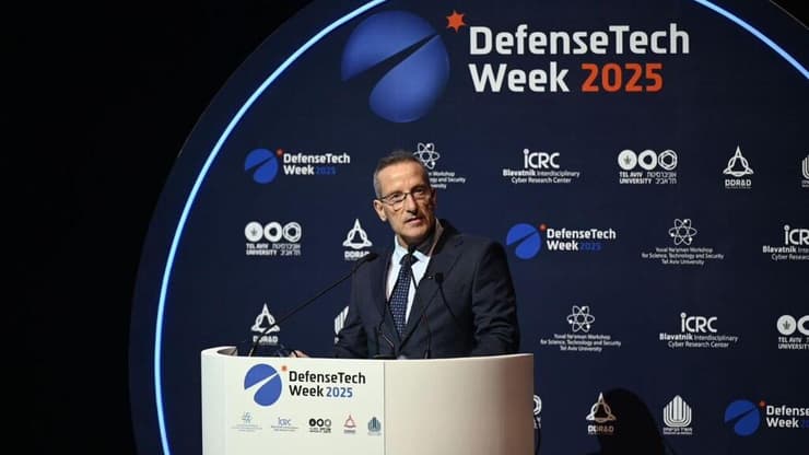 מנכ"ל משרד הביטחון אמיר אשל בכנס הדיפנס-טק