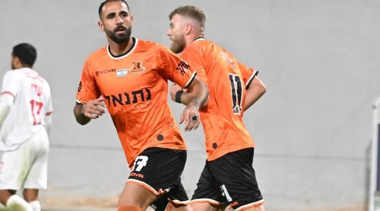 אליאן רוחאנה מאושר