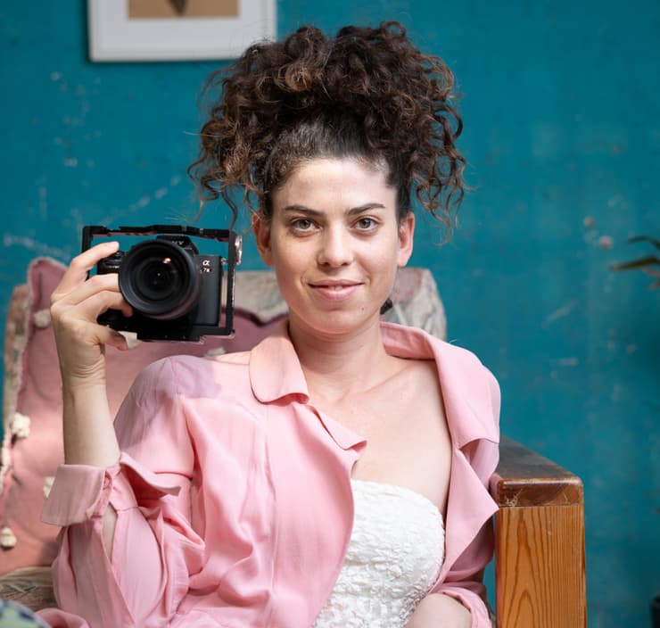 לנשים יותר קל להצטלם. מעיין אמזלג (צילום: איציק מכלוף) מעיין אמזלג