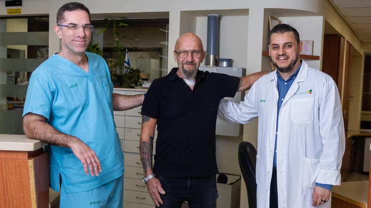 מימין לשמאל: מימין: ד"ר עסמת נג'אר, שוקי לזרוביץ, פרופ' גדעון בכר