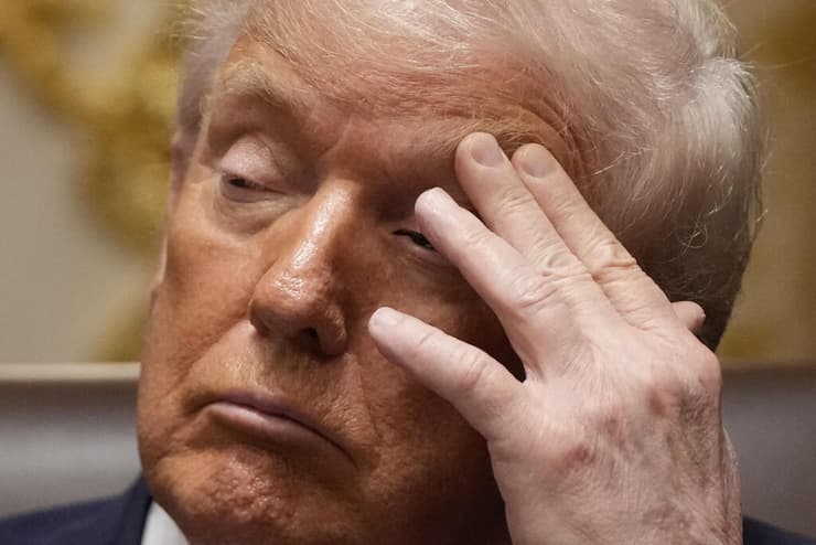 נשיא ארה"ב דונלד טראמפ בישיבת קבינט