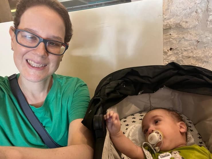 "בחרתי להשאיר את העובר בחיים ויהי מה". דליה דויטש עם בנה נתנאל (צילום: באדיבות ביה"ח בילינסון) דליה דויטש