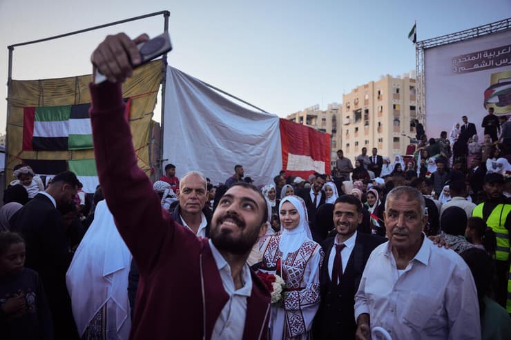 חתונה המונית בחאן יונס