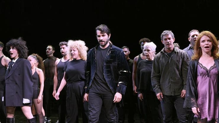 מתוך הפרזנטציה של "קברט" בקאמרי