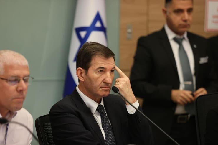 בועז ביסמוט, יו"ר ועדת החוץ והביטחון בדיון על חוק הגיוס