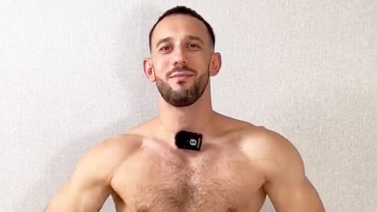 "הצטברות של שומן יחד עם היעדר ויטמינים קריטיים הגבירה את הסיכון להפרעות קצב קטלניות". דמיטרי נויאנזין מת מדום לב (צילום: אינסטגרם) דמיטרי נויאנזין מאמן כושר דום לב