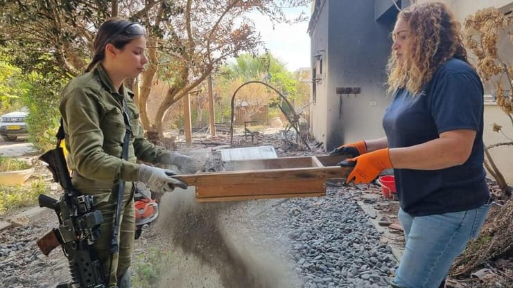 פעולות איתור וזיהוי גופות של צוות רשות העתיקות בשבעה באוקטובר