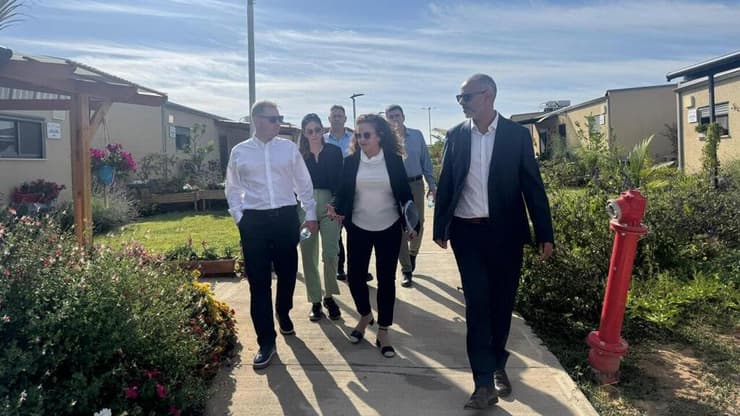 ביקורם של סגן שר פיתוח הקהילות והטריטוריות האוקראיני ונציג שגרירות אוקראינה בישראל בקיבוץ בארי